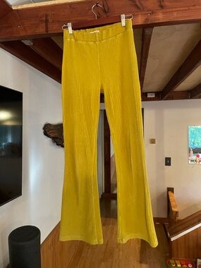 Urban Outfitters Mustard Yellow Wide-Leg Velvet Pants Size Small